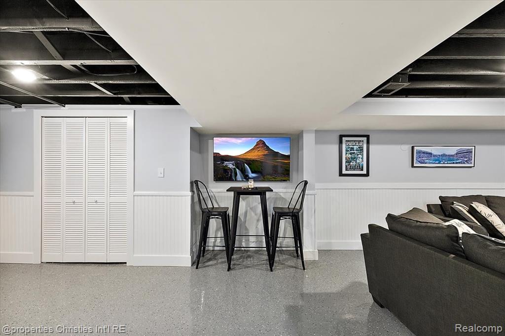 816 W Baker Avenue, Clawson, MI — Photo 44