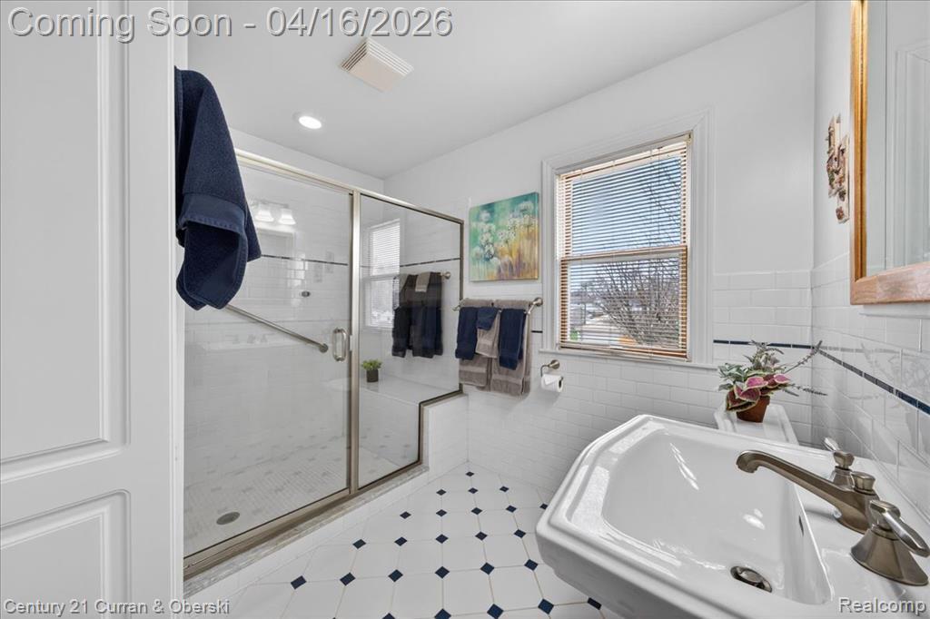 649 Phillips Avenue, Clawson, MI — Photo 20