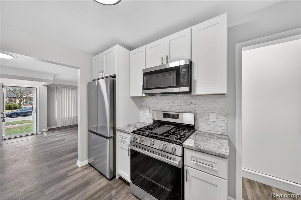 31244 Rosslyn Avenue, Garden City, MI — Photo 9