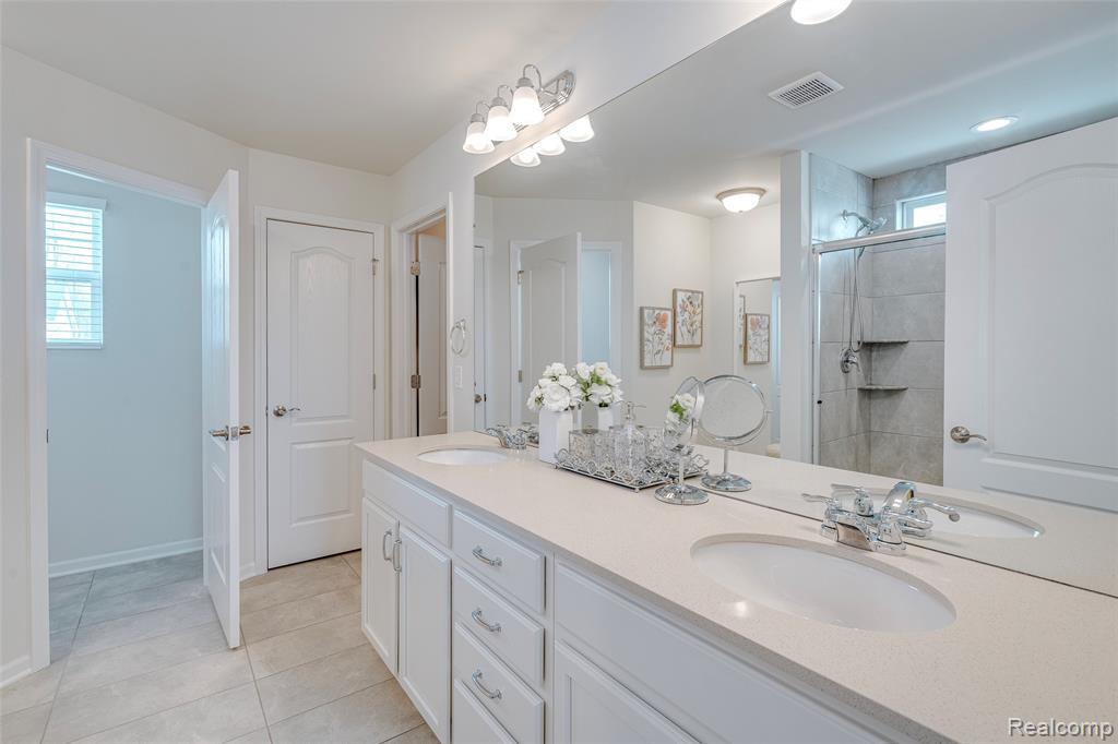 58904 Calabrese Drive, South Lyon, MI 48178 — Photo 39