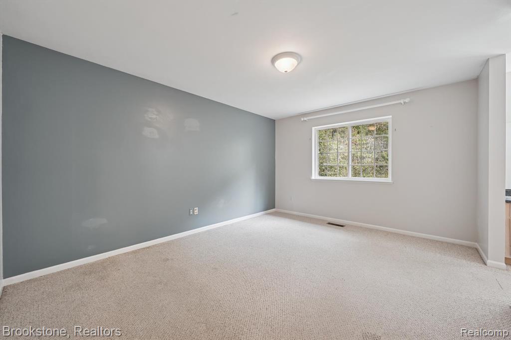 9088 Posey Drive, Whitmore Lake, MI 48189 — Photo 29
