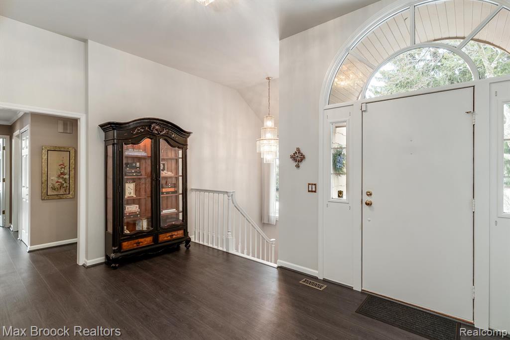 684 Deauville Lane, Bloomfield Hills, MI 48304 — Photo 5