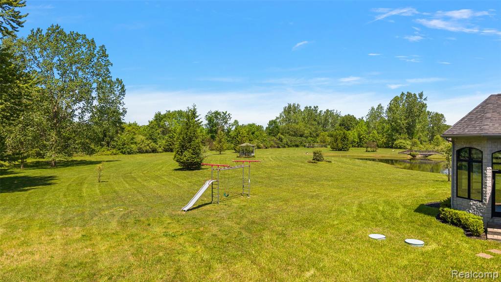 62502 Wayfaring Road, Ray, MI — Photo 14