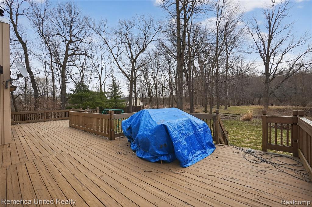 660 E Allen Road, Howell, MI 48855 — Photo 42