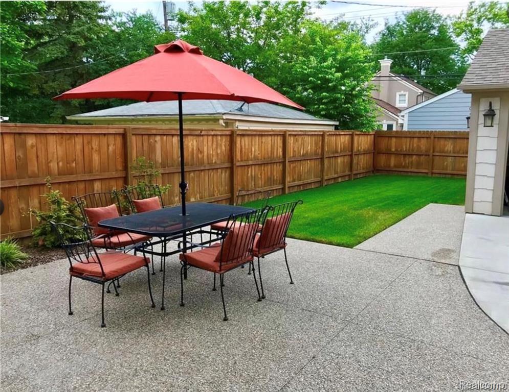 651 Davis Avenue, Birmingham, MI 48009 — Photo 26