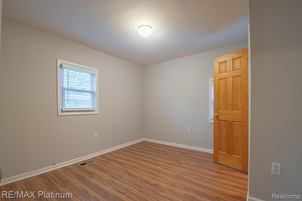 504 Front Street, Holly, MI 48442 — Photo 14