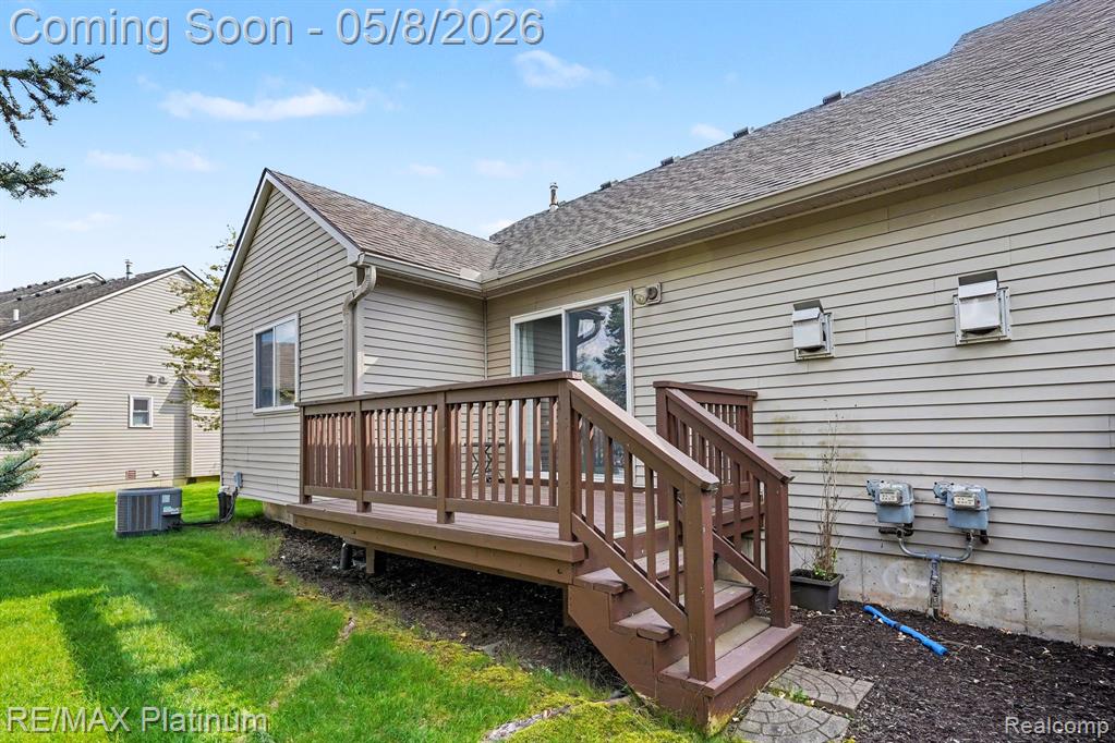197 Newberry Lane, Howell, MI 48843 — Photo 21