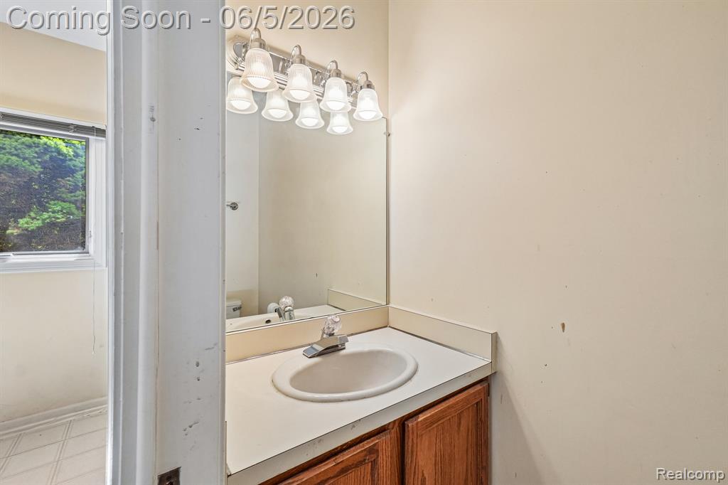 4523 Rivers Edge Drive, Troy, MI 48098 — Photo 27