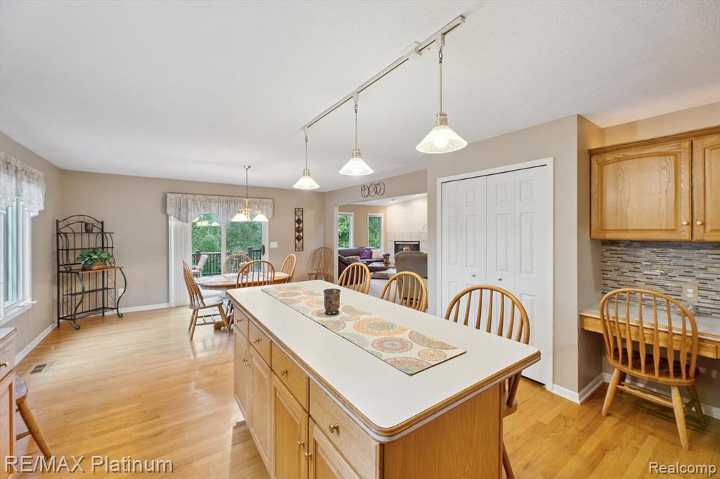 8872 Thornapple Drive, Pinckney, MI 48169 — Photo 27