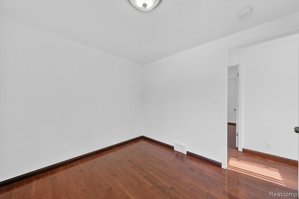 8452 Doncaster, Sterling Heights, MI 48312 — Photo 35