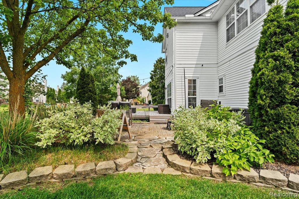 1035 Equestrian Drive, South Lyon, MI 48178 — Photo 44