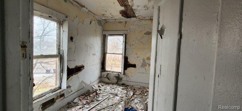 8773 PETOSKEY Avenue, Detroit, MI 48204 — Photo 20