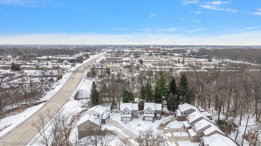 8740 Oak Ridge Trail, Westland, MI — Photo 51
