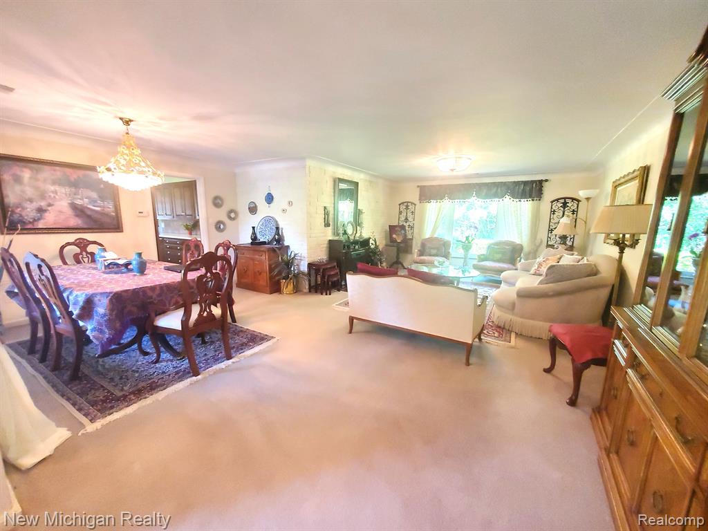 5535 WILLOW VALLEY Drive, West Bloomfield, MI — Photo 14