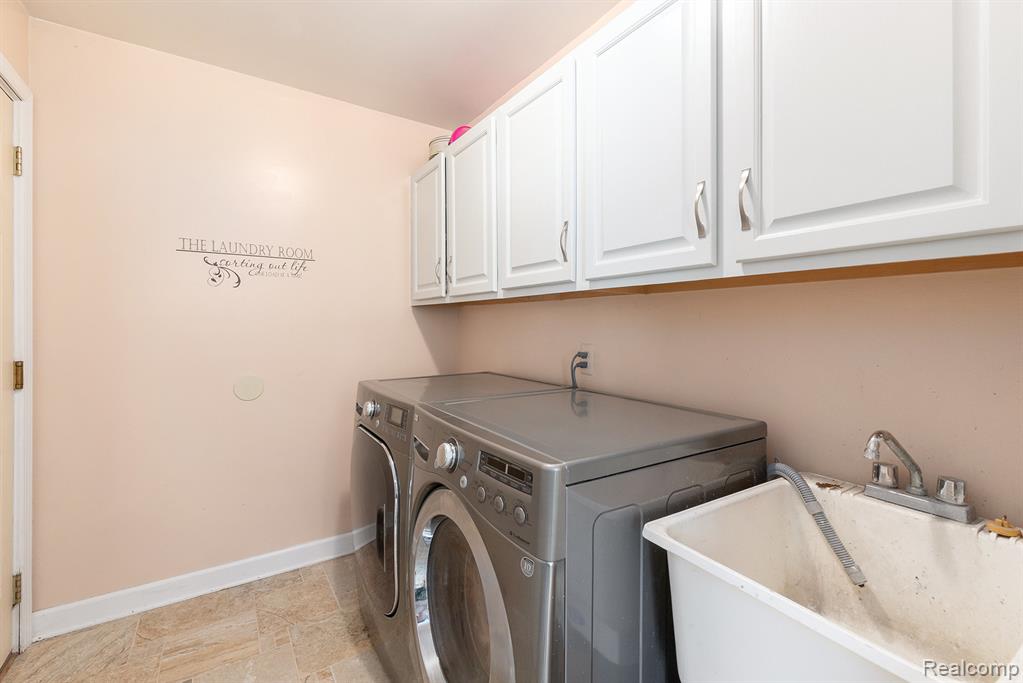 6907 KINGS MILL Drive, Canton, MI 48187 — Photo 15