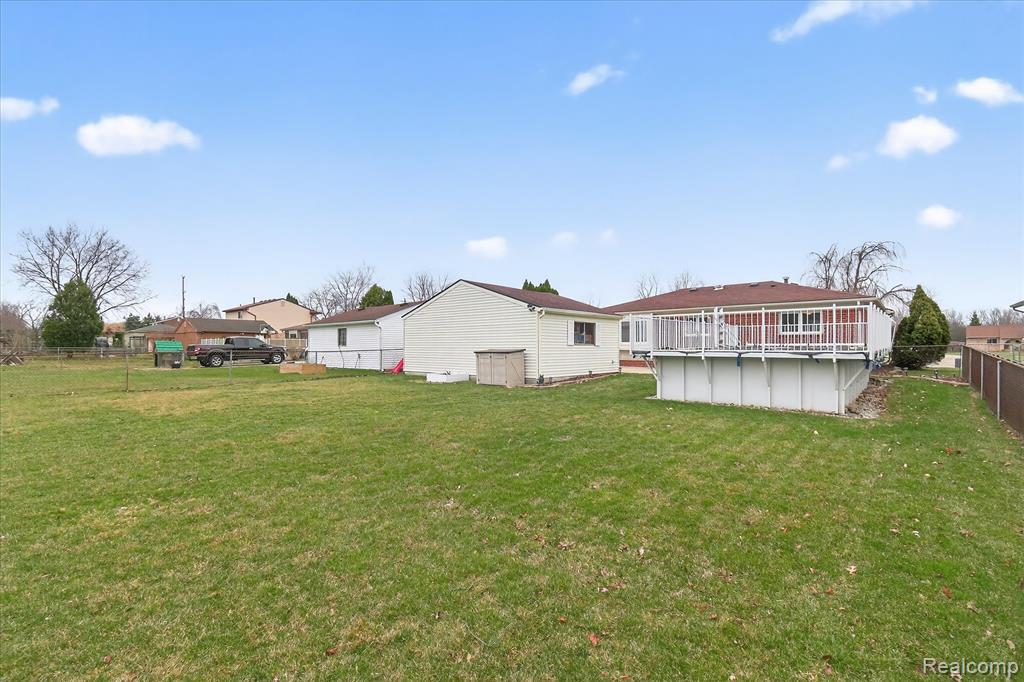 19523 Plumwoode Court, Brownstown, MI 48183 — Photo 39