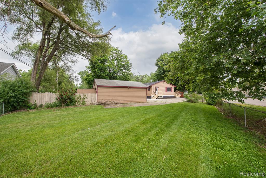 658 Kansas Avenue, Ypsilanti, MI 48198 — Photo 2