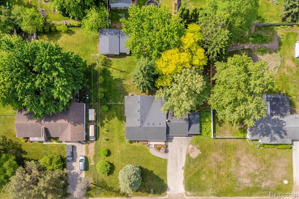 778 Troywood Drive, Troy, MI 48083 — Photo 39
