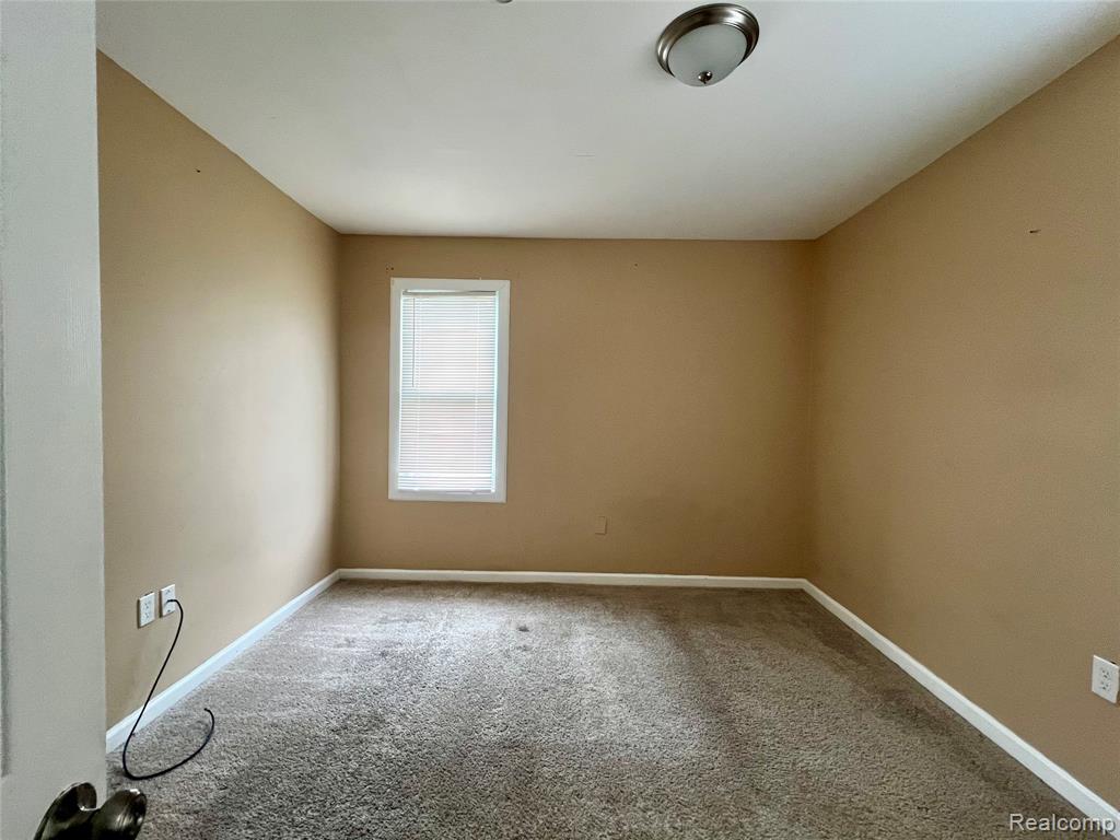 8887 Sorrento Street, Detroit, MI 48228 — Photo 12