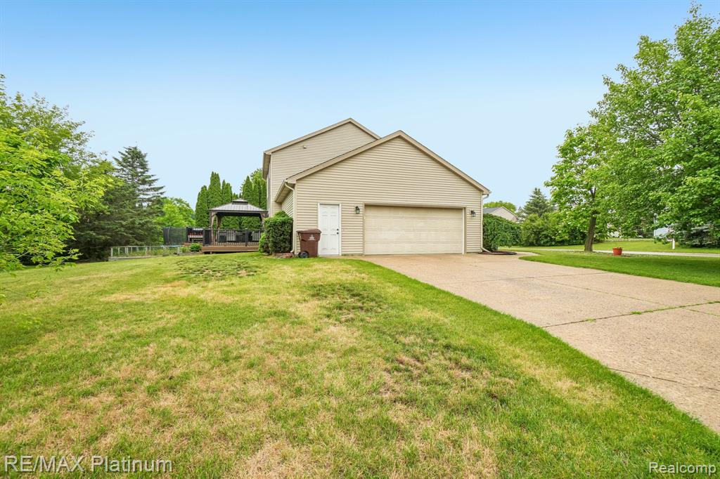 2353 Chestnut Bend, Howell, MI 48855 — Photo 25