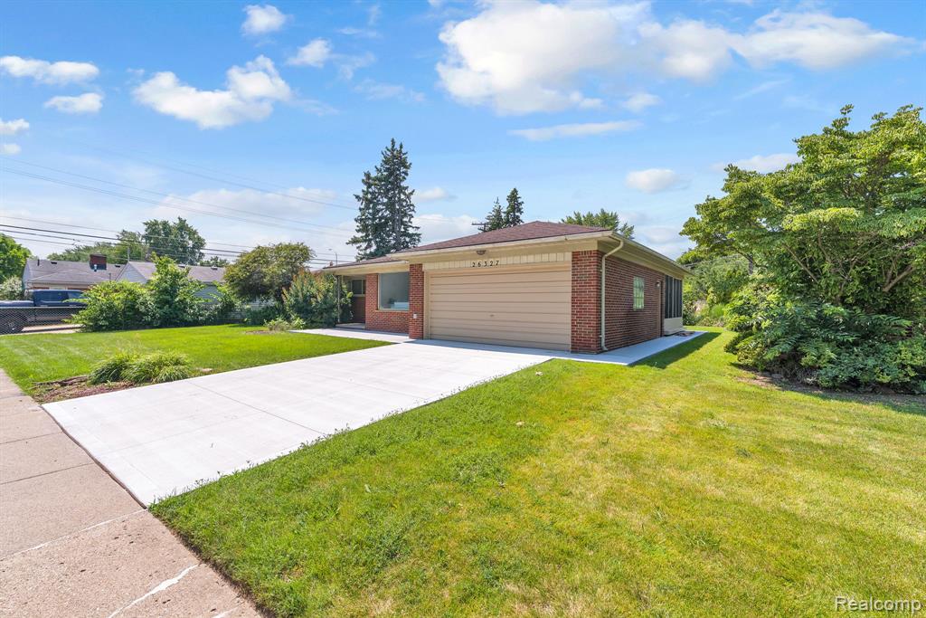 26327 Woodworth Circle, Dearborn Heights, MI 48127 — Photo 40