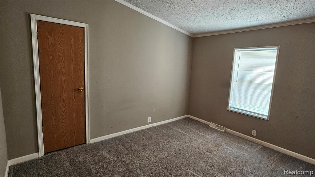 9481 Andrew Court, Davisburg, MI 48350 — Photo 8