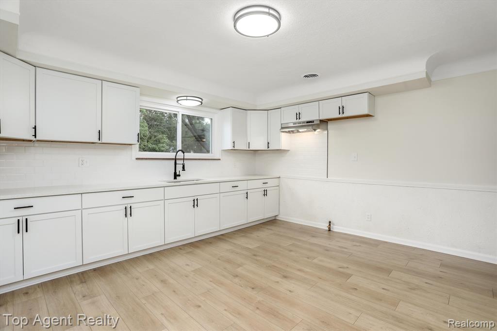 7206 YACHT Avenue, Warren, MI 48091 — Photo 12
