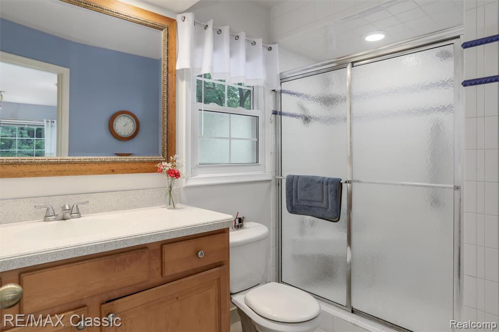 45100 Thornapple Lane, Northville, MI 48168 — Photo 29