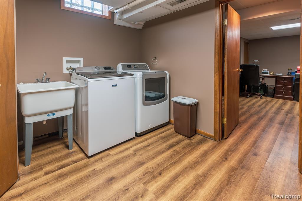 900 DREW Drive, Troy, MI 48098 — Photo 37