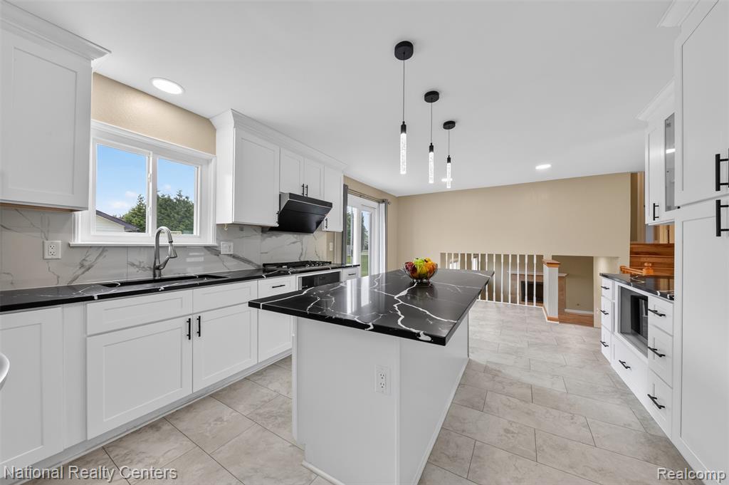 40014 Eagle Drive, Sterling Heights, MI 48310 — Photo 12