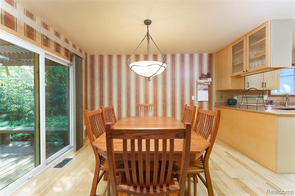 9516 Placid Way, Howell, MI 48843 — Photo 16