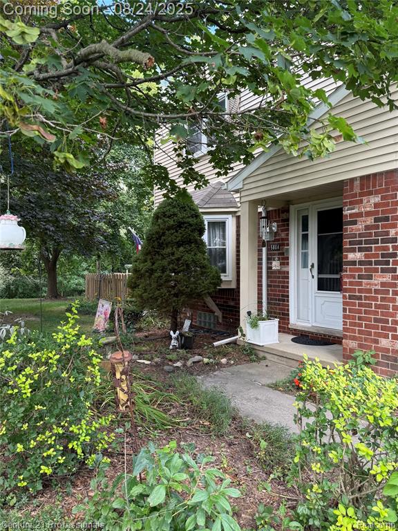 5804 Northfield Parkway, Troy, MI 48098 — Photo 2