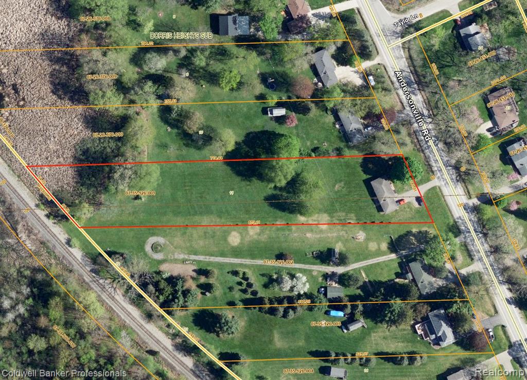 9555 Andersonville Road, Clarkston, MI — Photo 2