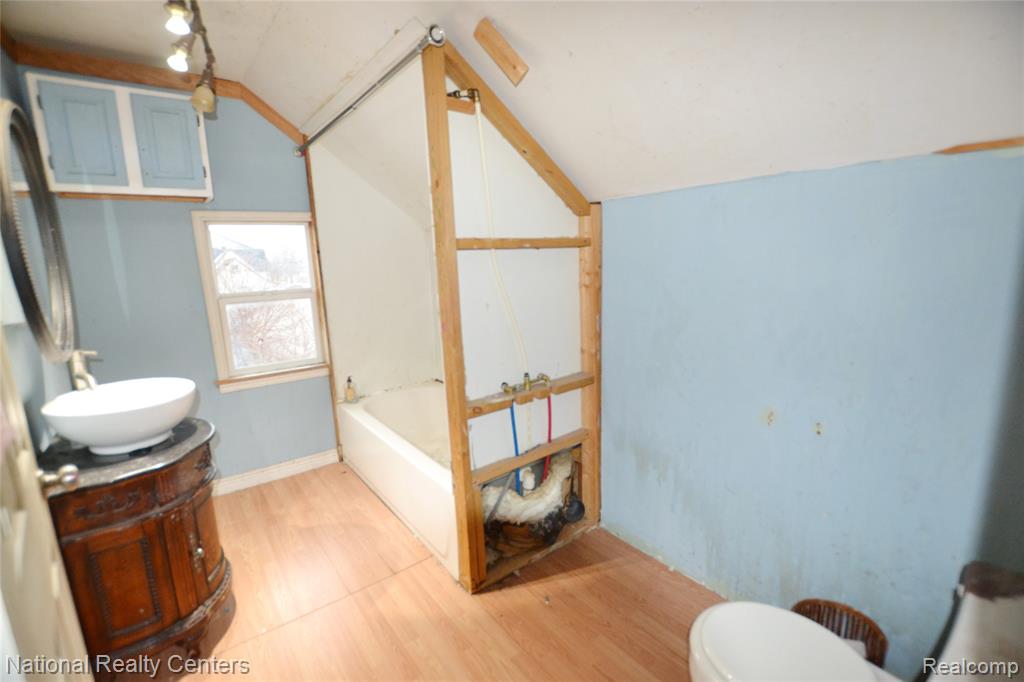 757 Orchard Street, Wyandotte, MI 48192 — Photo 13