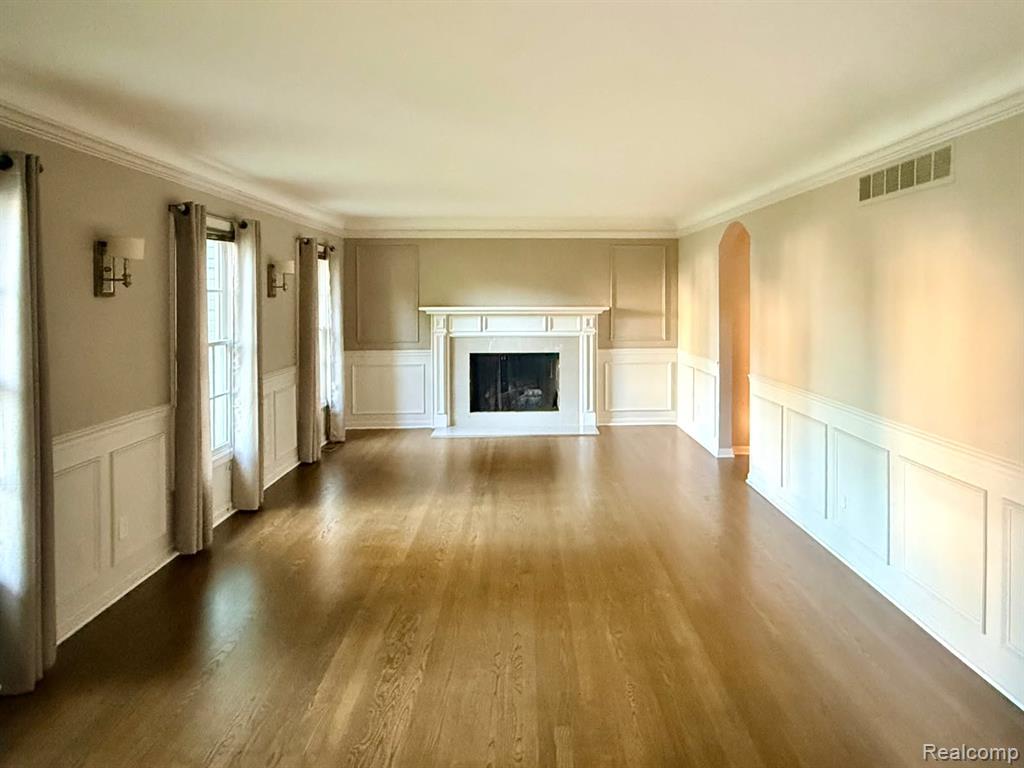 826 Larchlea Drive, Birmingham, MI 48009 — Photo 9