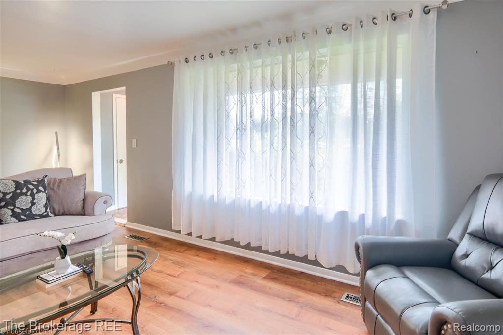 9223 Lapeer Road, Davison, MI 48423 — Photo 21