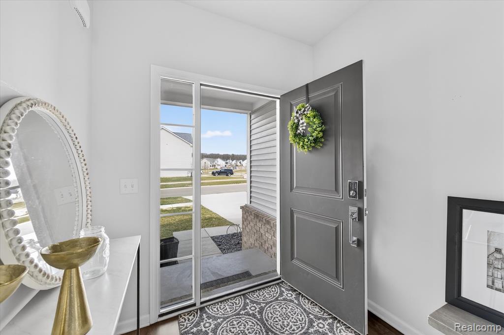 8060 Carston Lane, Brighton, MI 48116 — Photo 3