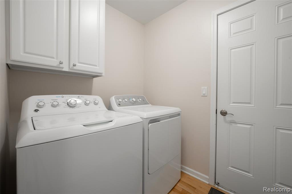 5729 Windspirit Court, 36, Waterford, MI 48327 — Photo 42