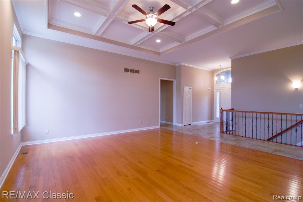 50416 Pinnacle Woods Lane, Macomb, MI 48042 — Photo 15