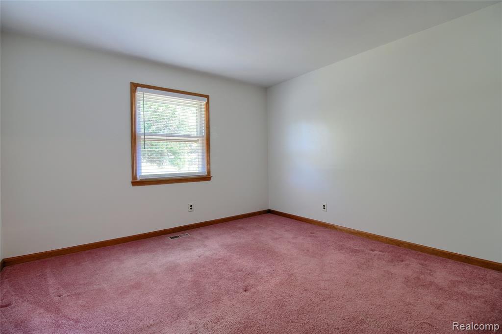 21515 Huron River Drive, New Boston, MI 48164 — Photo 18