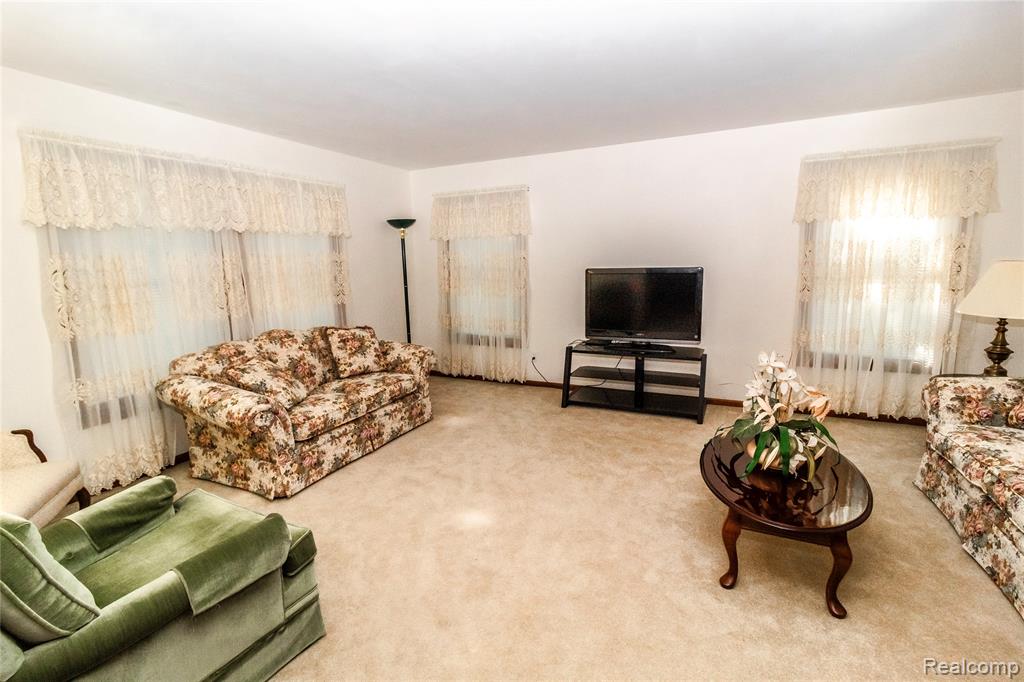 1511 Fish Lake Road, Lapeer, MI 48446 — Photo 14