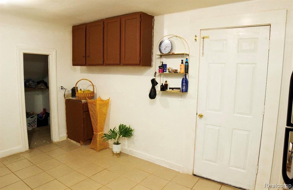 12153 McDougall Street, Hamtramck, MI 48212 — Photo 18