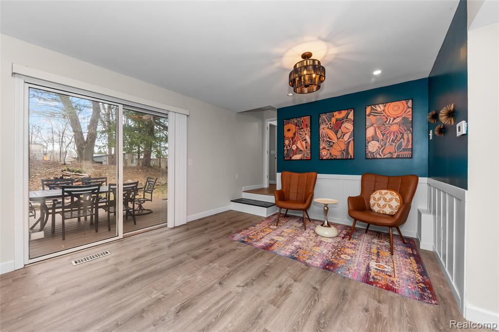 4710 Whitman Circle, Ann Arbor, MI 48103 — Photo 16