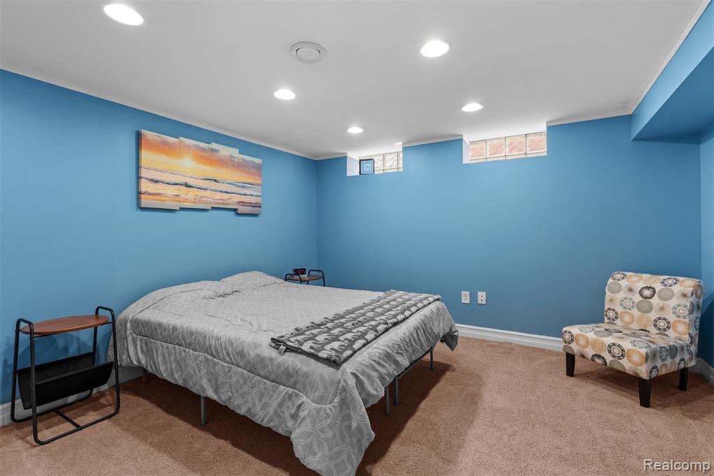 926 Parliament Avenue, Madison Heights, MI 48071 — Photo 22