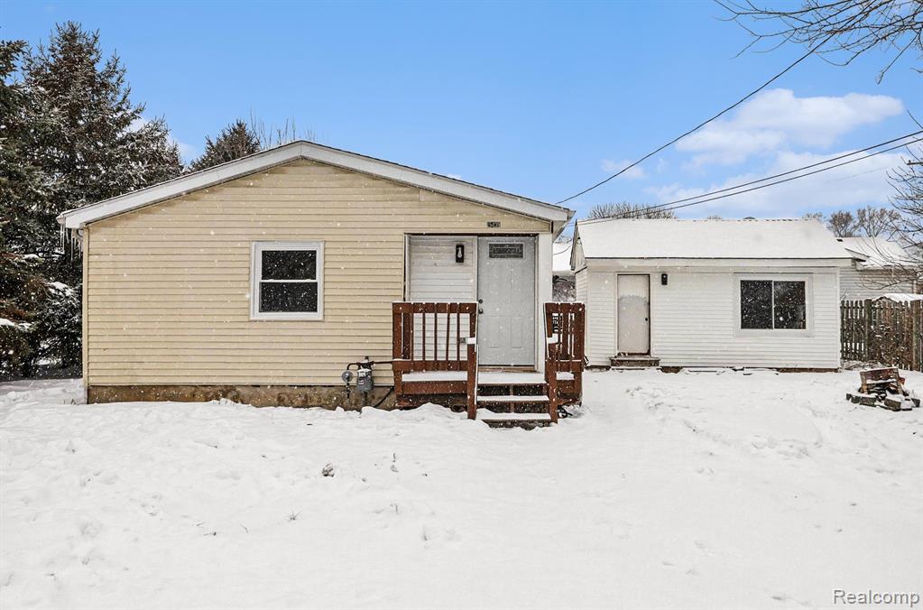 15439 Edgeworth Street, Monroe, MI 48161 — front exterior