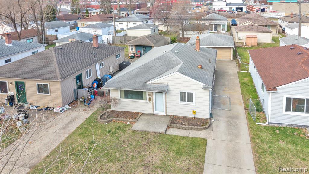 6571 N Highland Street, Dearborn Heights, MI 48127 — front exterior
