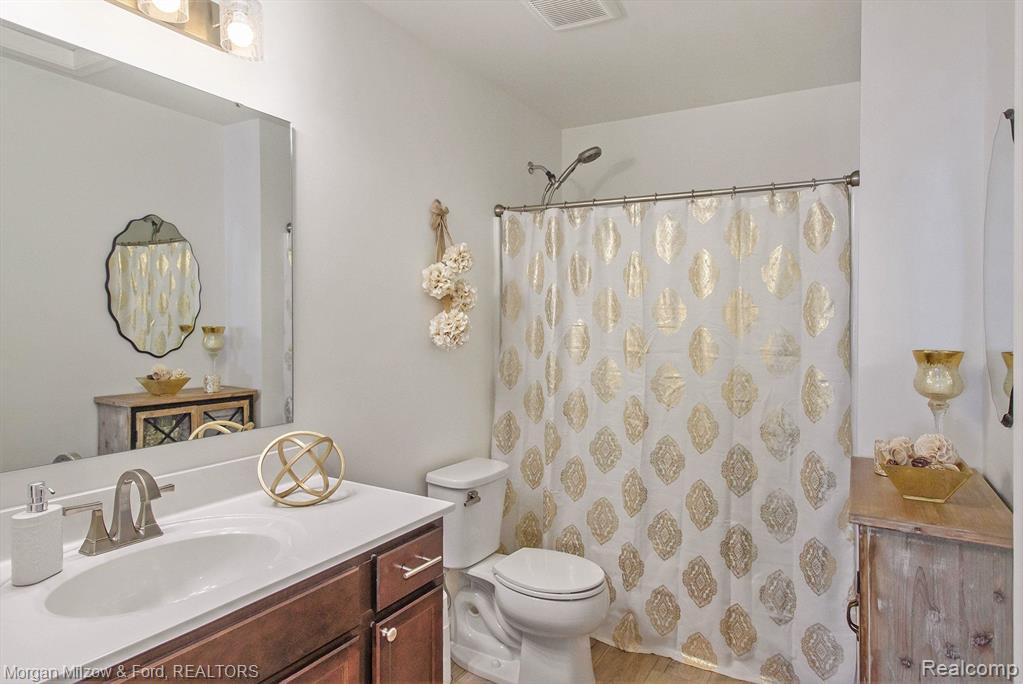 637 AUTUMN VALLEY Drive, Ortonville, MI 48462 — Photo 16