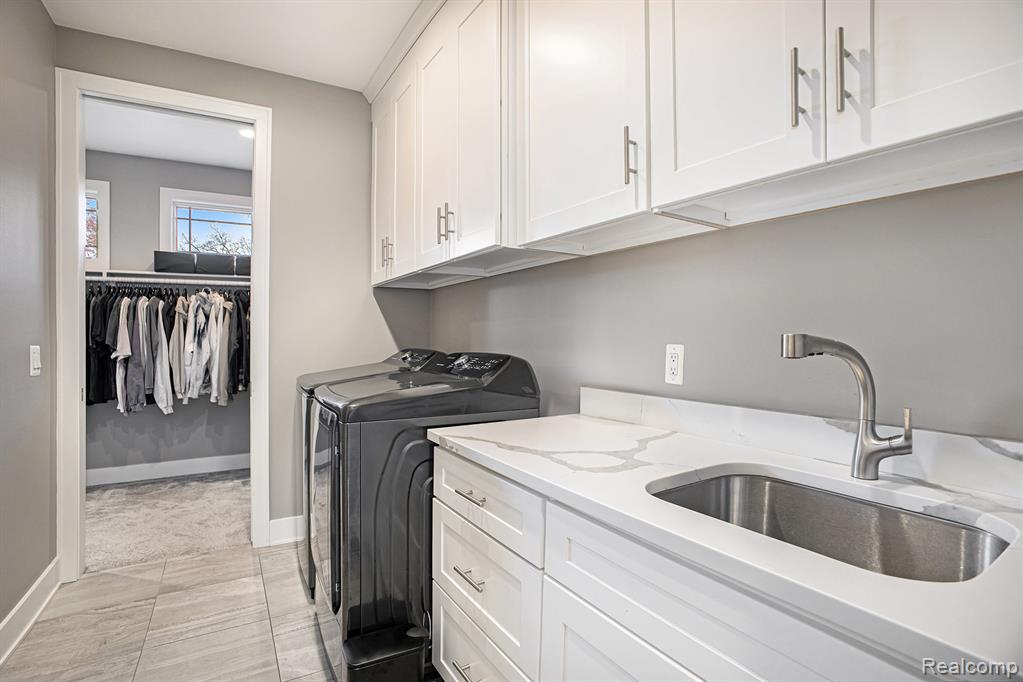 5888 Wyndam Lane, Brighton, MI 48116 — Photo 18