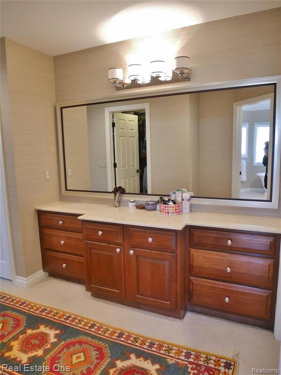 5846 CLEARVIEW Drive, Troy, MI 48098 — Photo 28