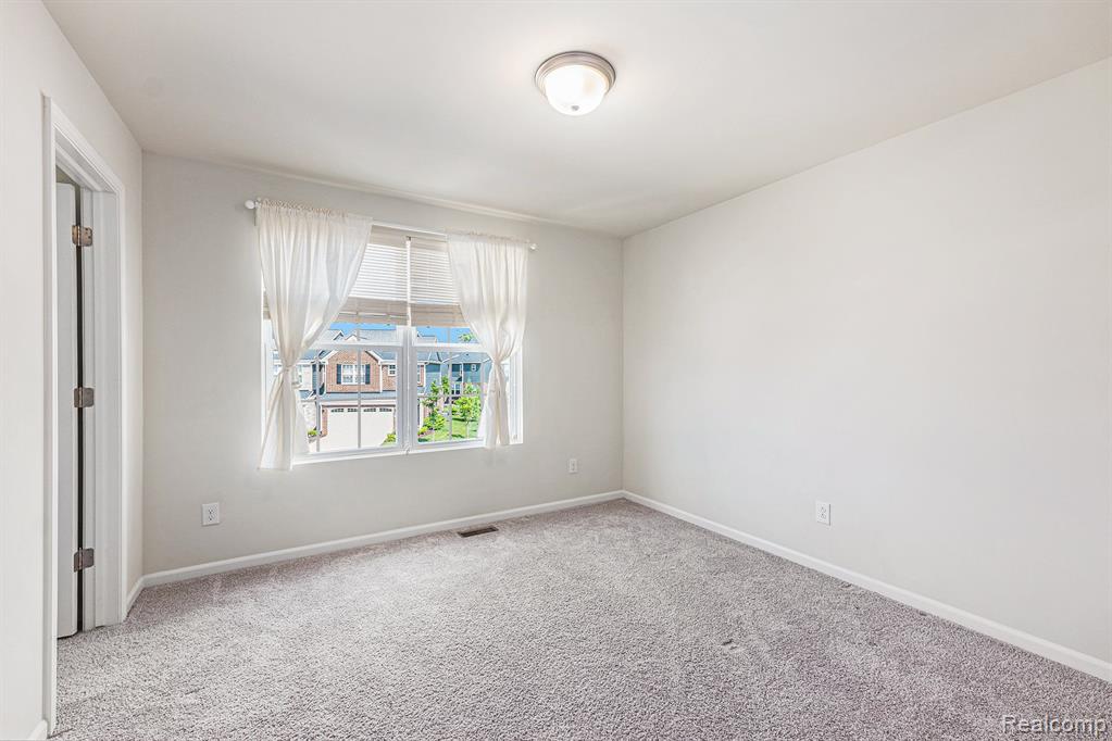 43445 CHANCELLOR Lane, Novi, MI — Photo 14